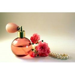 Flacon de parfum rose