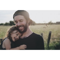 HOMME AVEC BARBE