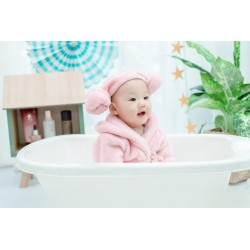 Quand et à quelle fréquence donner le bain à bébé ?