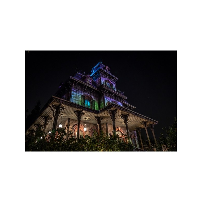 Phantom Manor - la célèbre \\\\\\\"attraction hantée\\\\\\\" du parc Disneyland Paris a (enfin) rouvert ses portes !