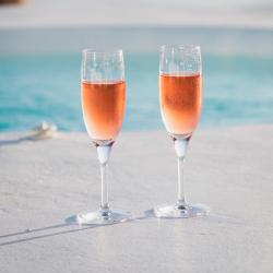 12 recettes de cocktails au champagne idéaux pour faire la fête