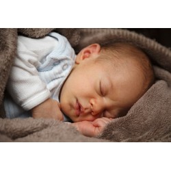 Dormir avec son nouveau-né est bénéfique pour tous