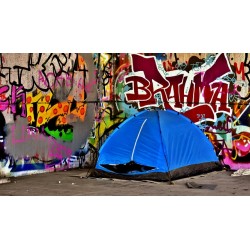 sans domicile fixe sous sa tente
