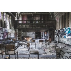 salle de classe abandonnée