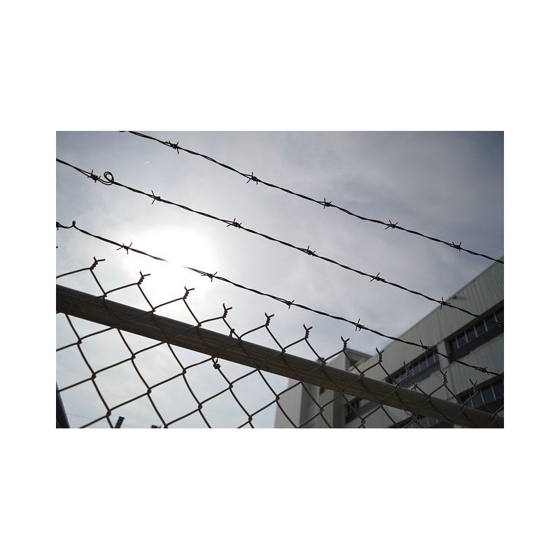 clôture prison